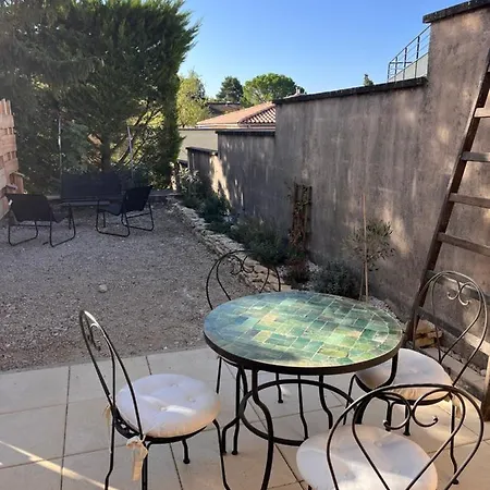 Lou Atenencia Villes-sur-Auzon Exterior photo